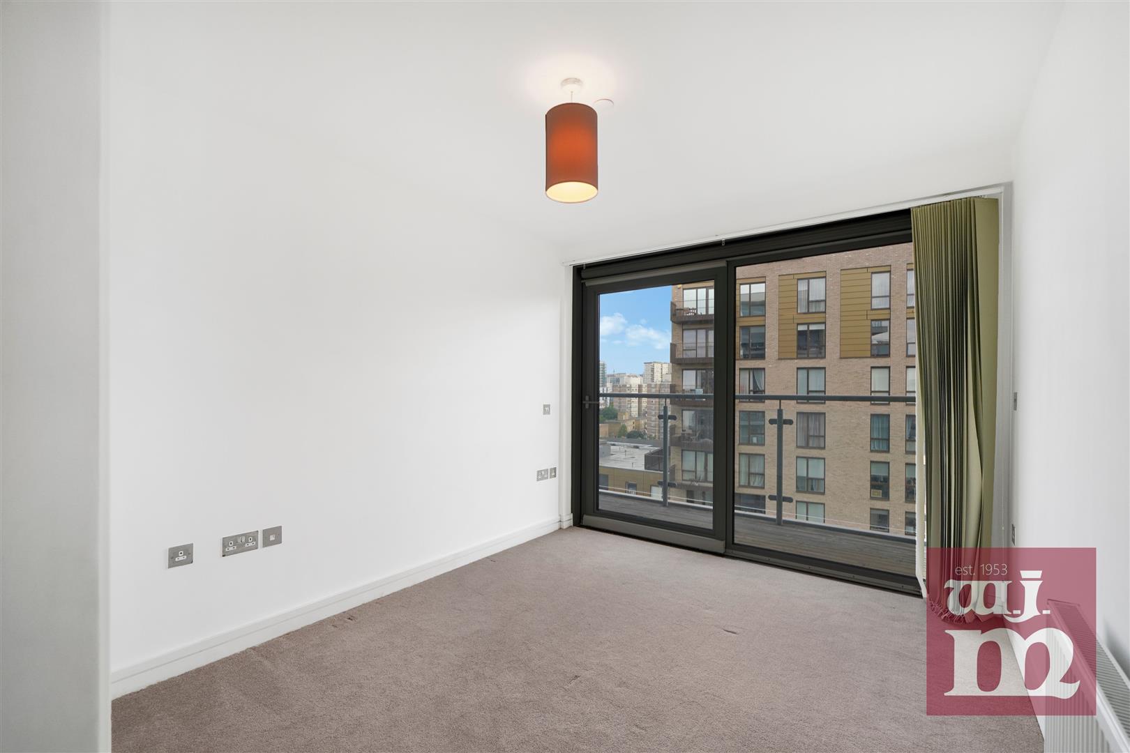 Craig Tower, Aqua Vista Square